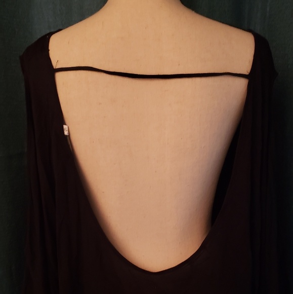 Flowy top in black - Picture 3 of 4